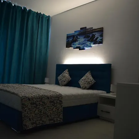 Turquoise Apartment Mamaia